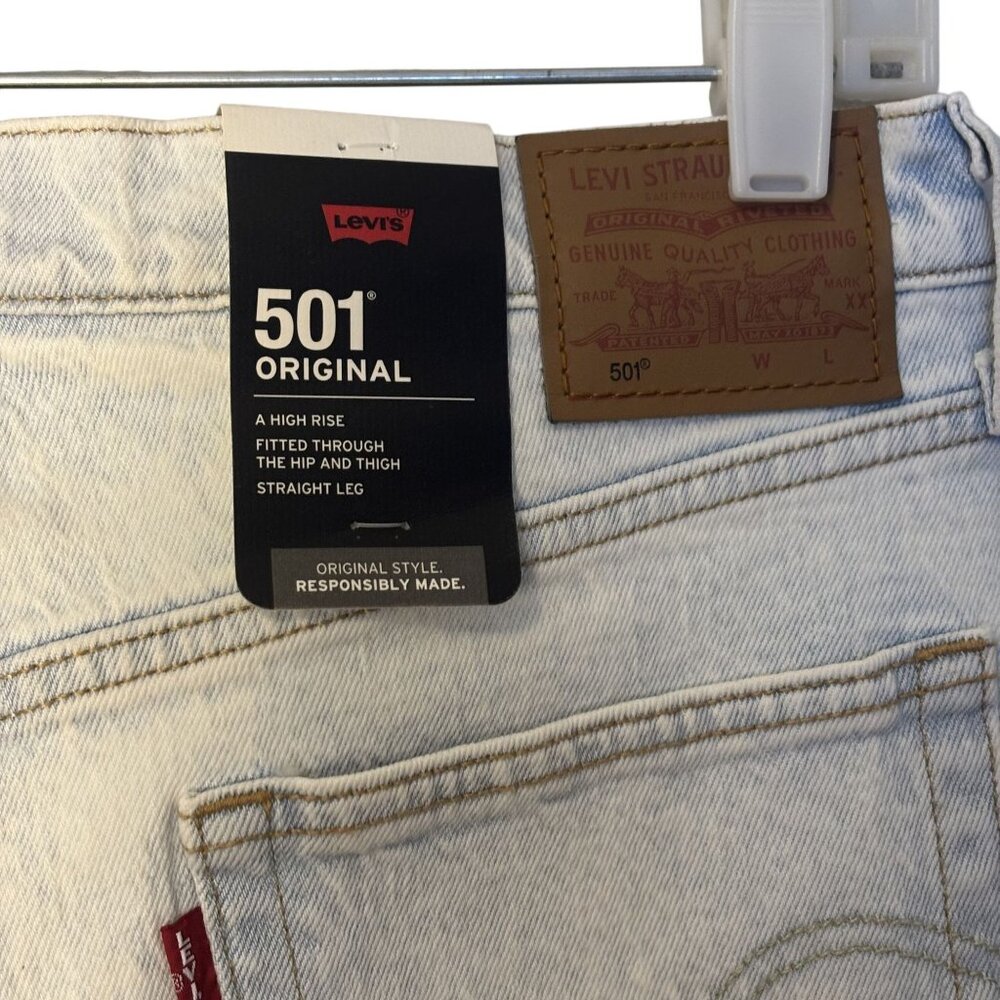 Levis Premium 501 Original Light Wash Denim Jeans Button Fly Straight Fit - Picture 8 of 12